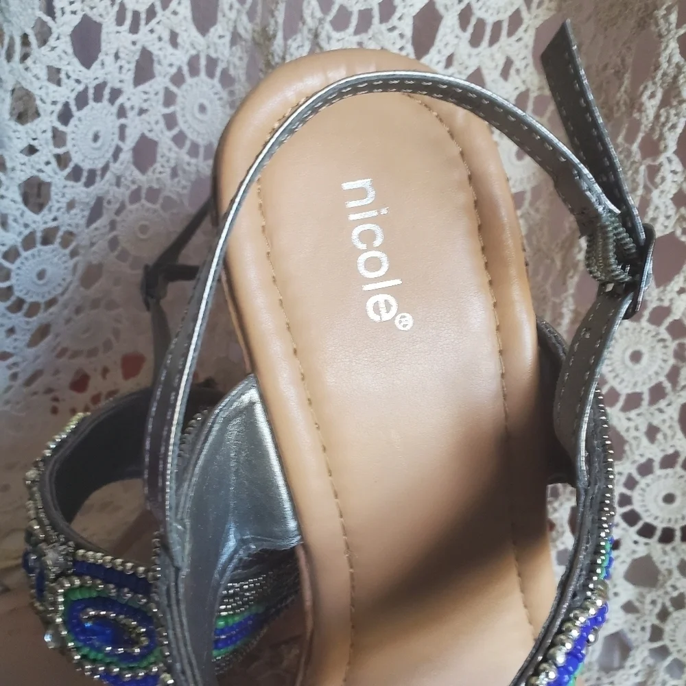 Nicole Platform